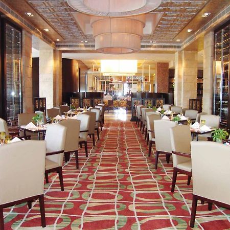 Grand Oriental Hotel Дунгуань Экстерьер фото