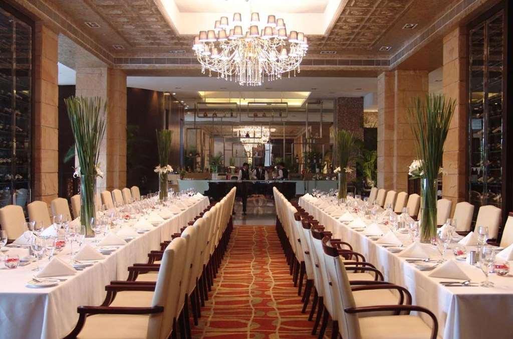 Grand Oriental Hotel Дунгуань Ресторан фото