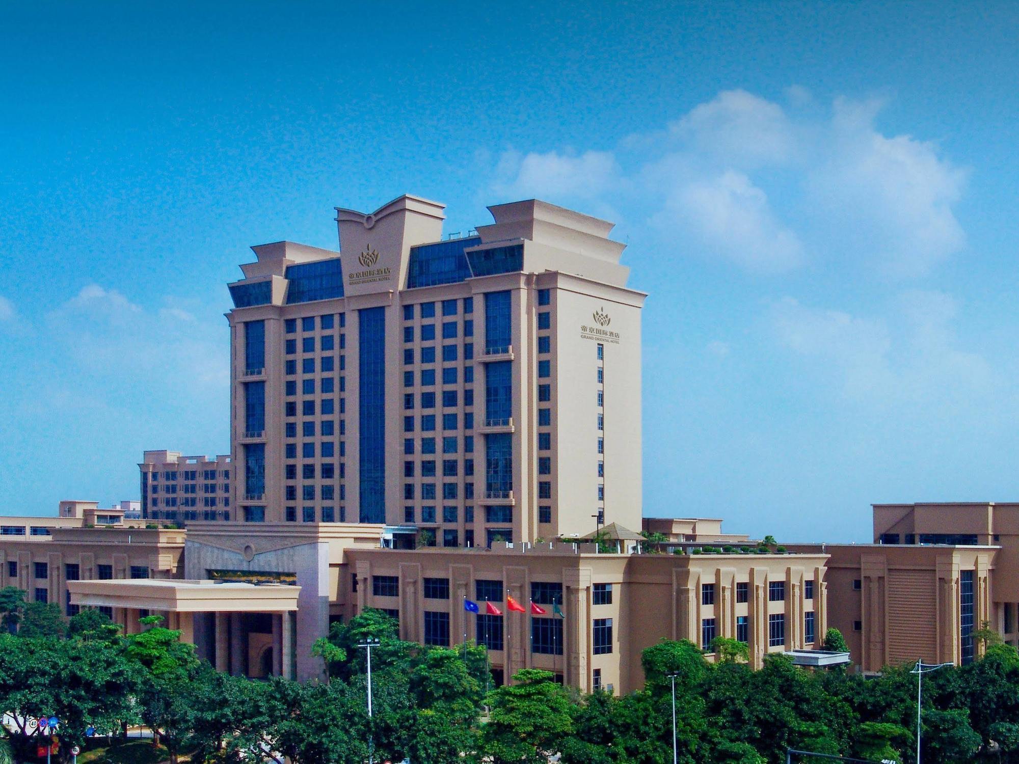 Grand Oriental Hotel Дунгуань Экстерьер фото