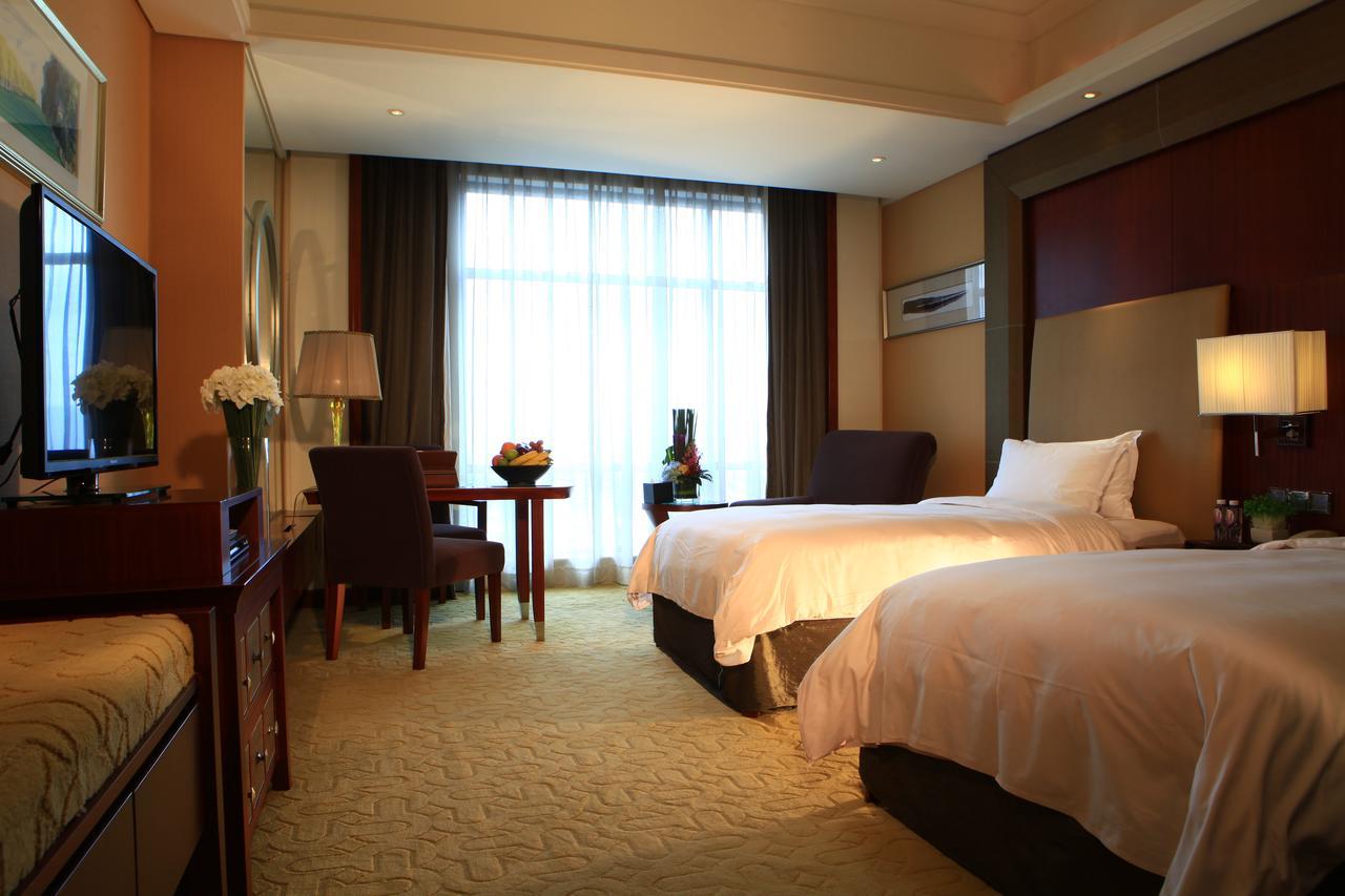 Grand Oriental Hotel Дунгуань Экстерьер фото