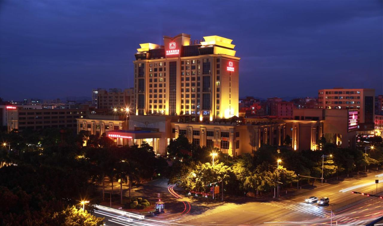 Grand Oriental Hotel Дунгуань Экстерьер фото