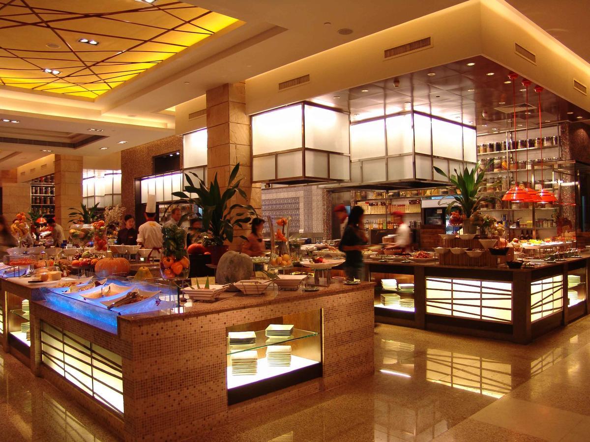 Grand Oriental Hotel Дунгуань Экстерьер фото
